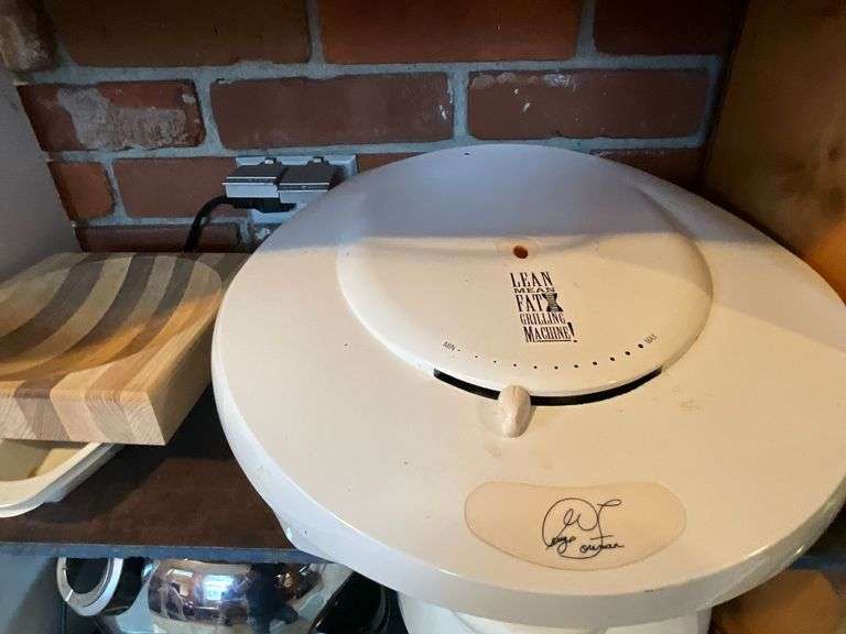 Lean Mean Grilling Machine, wood tray, drip trays image