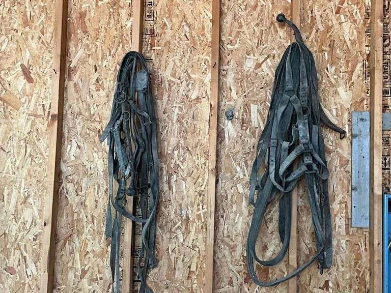 4 horse collars, harness and hames