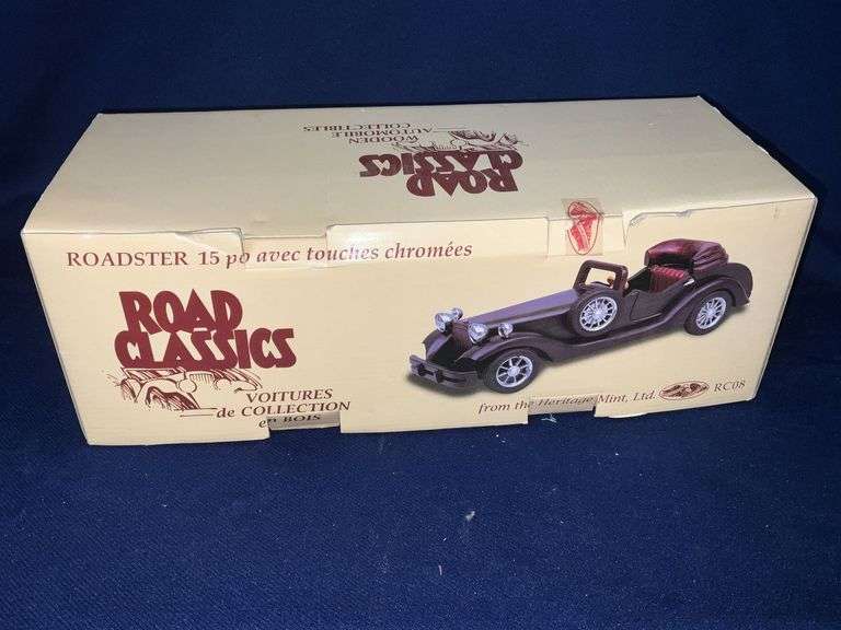Road Classics Wooden Automobile Collectibles image