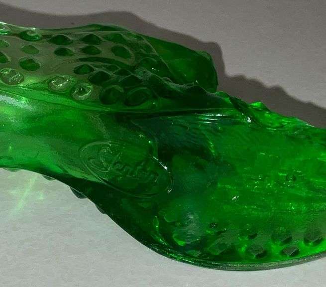 Pair of Fenton Glass cat slippers