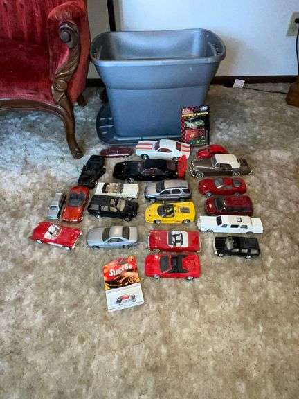 Die Cast cars, Maisto, Mattel image