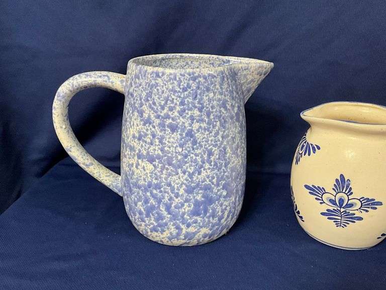 Spongeware pitcher 8 1/2" T