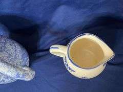 Spongeware pitcher 8 1/2" T