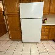 Amana refrigerator, no ice  maker