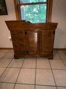 Ethan Allen dry sink with copper insert
