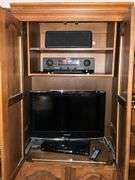 Samsung flatscreen TV Model LN26B360C5D with remote, Vizio Blu-Ray/DVD player 1080P full HD