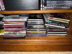 Sony 5-disc CD changer disc exchange system with remote, assortment of CDs