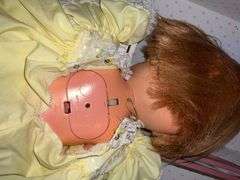 19" Mattel 1964 doll, doll trunk
