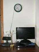 Auvio 19" flatscreen TV with dock for iPod, Radio Shack antenna, Roku