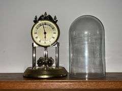 Linden Made in Germany battery-operated anniversary clock