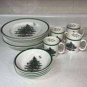 Spode Christmas Tree, 4 mugs, 4 cereal bowls, 10 dinner plates