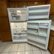 Amana refrigerator, no ice  maker