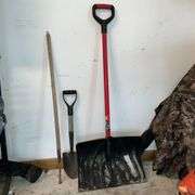 Plastic snow shovel, weed picker, mini shovel