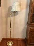 Floor lamp with swing arm