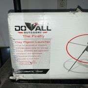 Dovall firefly automatic trap