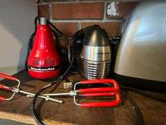 KitchenAid Professional 9 mixer and beaters