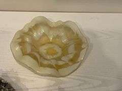 Seashells and ruffle edge bowl