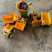 CAT plastic dirt moving toys