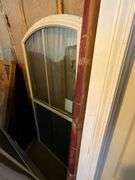 Quatar single hung (1 broken pane) 33" x 67". 3 assorted screens