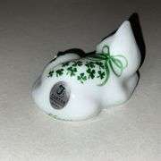 Fenton Glass hand decorated cat with tag