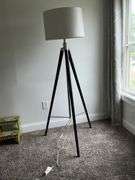 Floor lamp