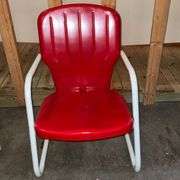 Red metal lawn  chair