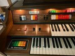 Kimball electric organ Swinger Deluxe 300, 39 1/2" W
