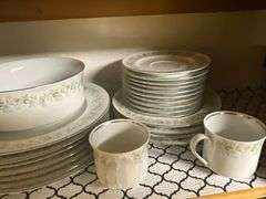 Johann Haviland china set, 45 +/- pieces
