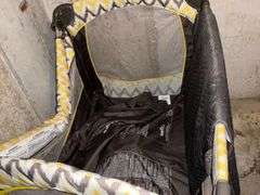 Evenflo folding play pen