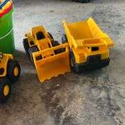 CAT plastic dirt moving toys
