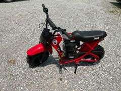 Coleman B100 105cc gas-powered mini bike