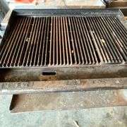 Gas grill with stainless table (36" x 30" x 25" T)