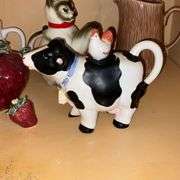 Teapots, pitchers, strawberry salt & pepper