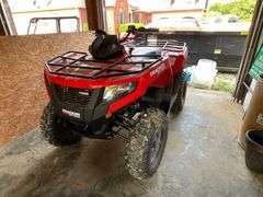 Tracker Off-Road 570 4-wheeler, hours unknown