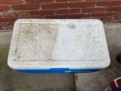 Picnic coolers, Igloo, Rubbermaid