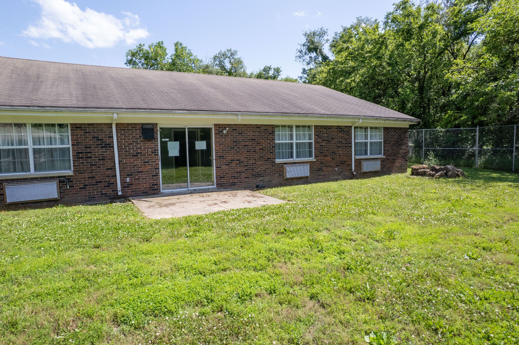 Lot image 107