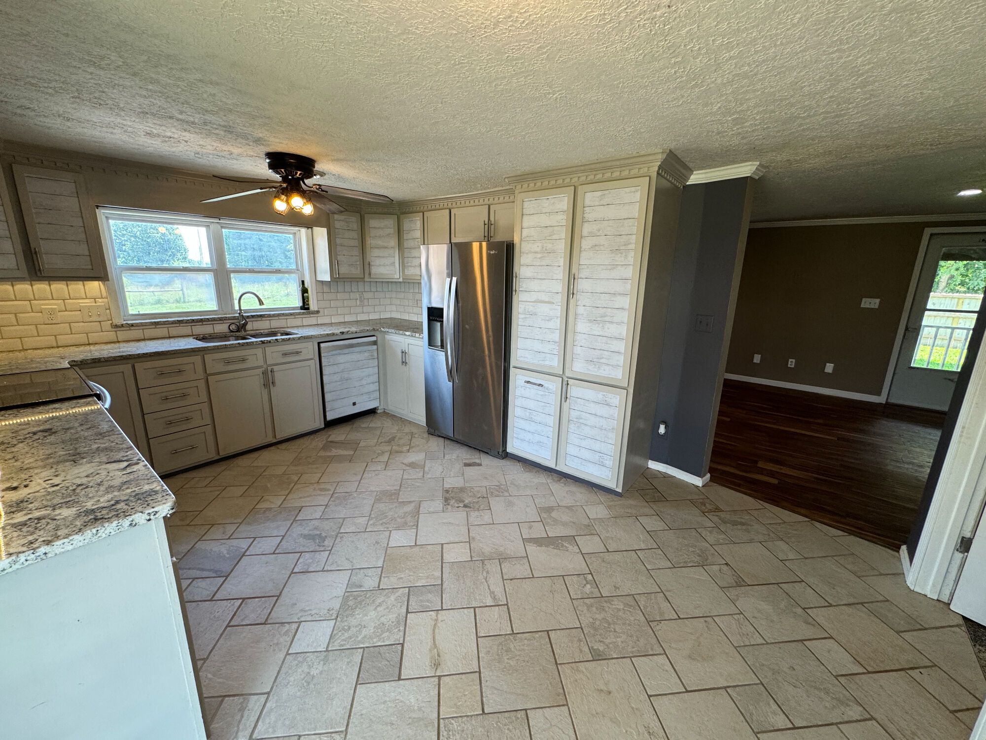 Lot image 8