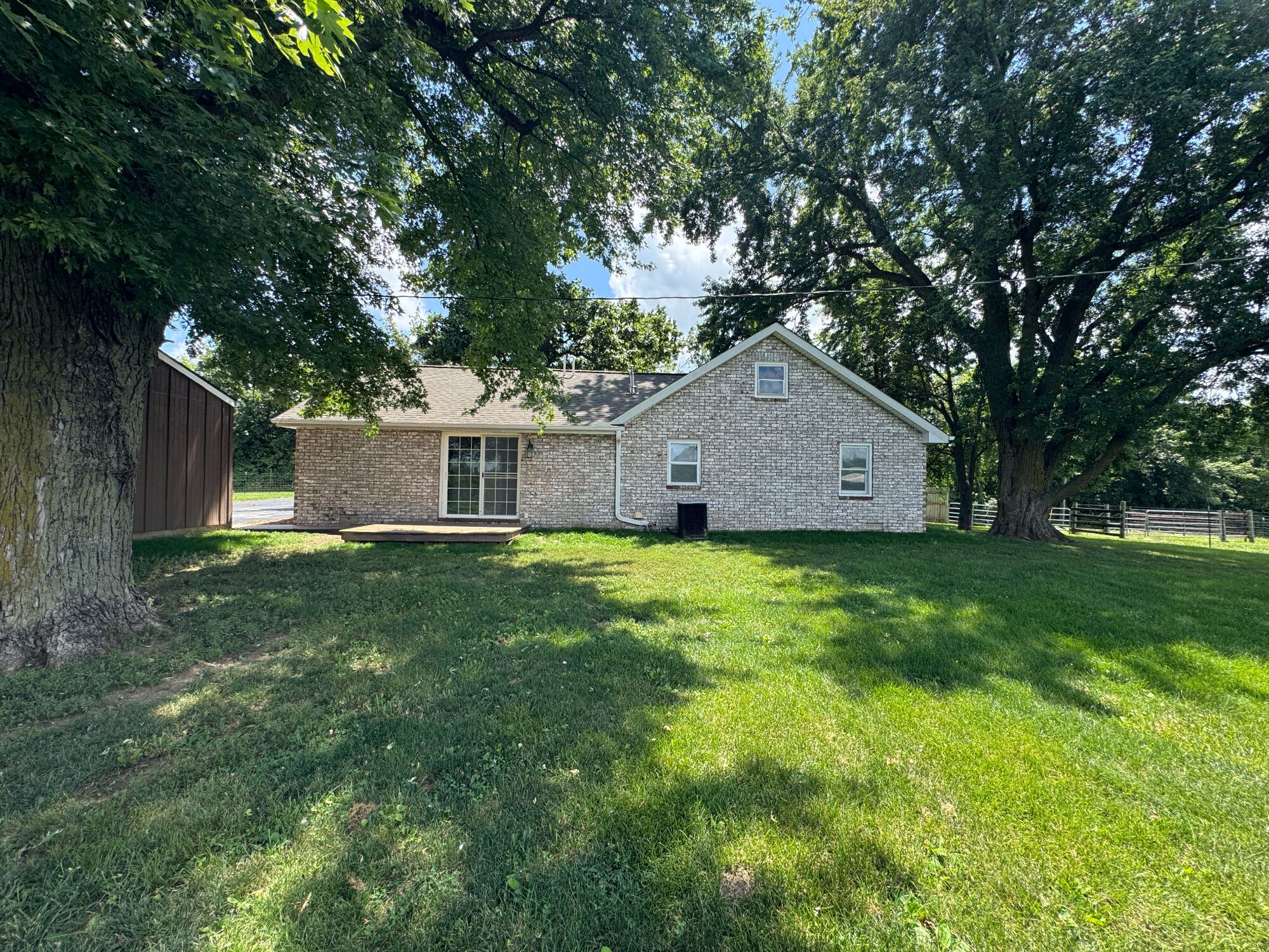 Lot image 19