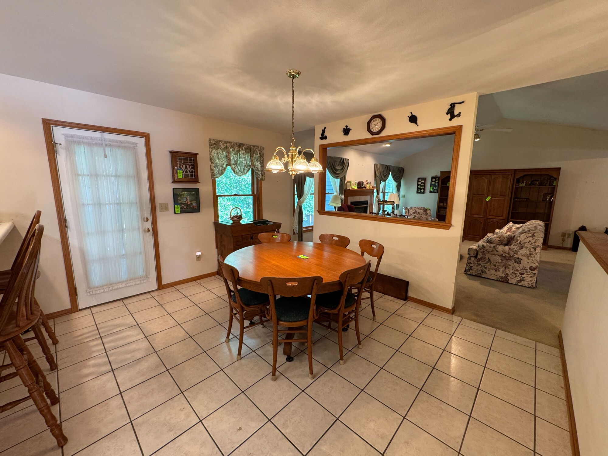 Lot image 10