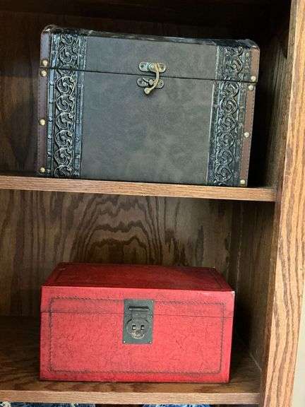 Pair of decorative boxes, up to 12" W x 9" D x 9 1/2" T image