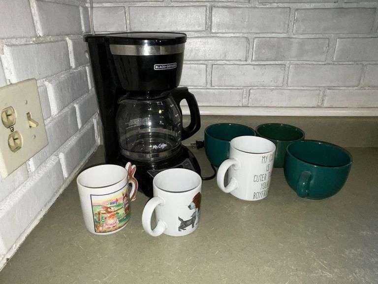 Black & Decker 12-cup coffee maker image