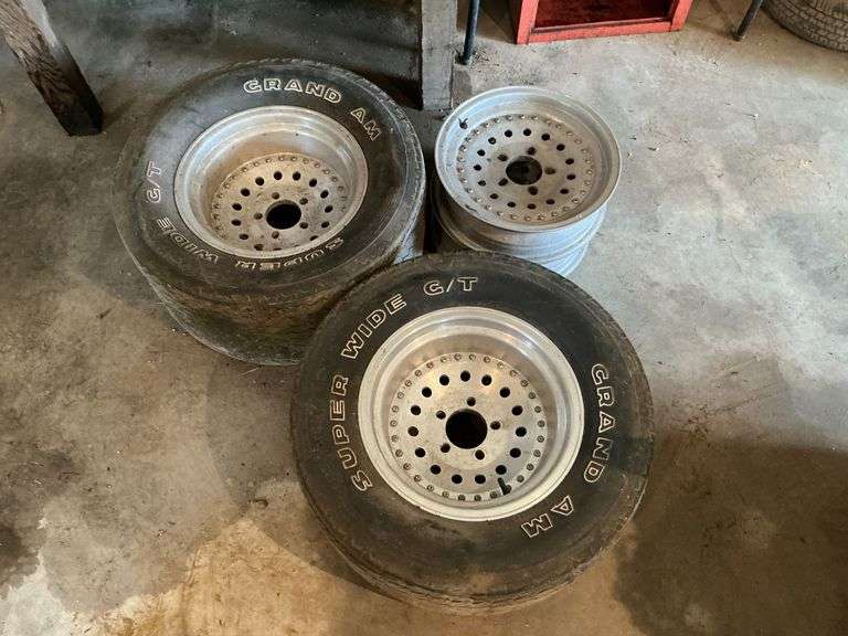 4 Chrome rims, 5 hole unilug image