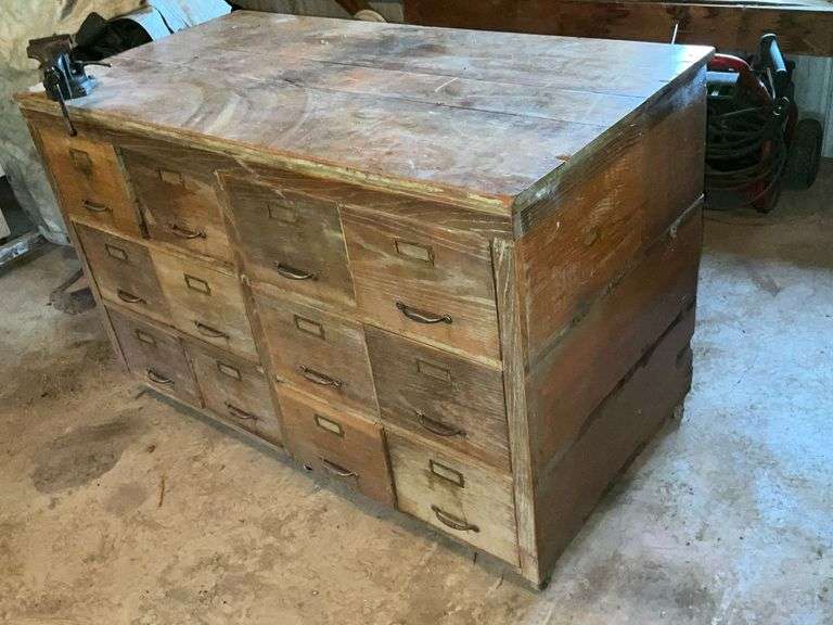 Rolling 12-drawer cabinet image