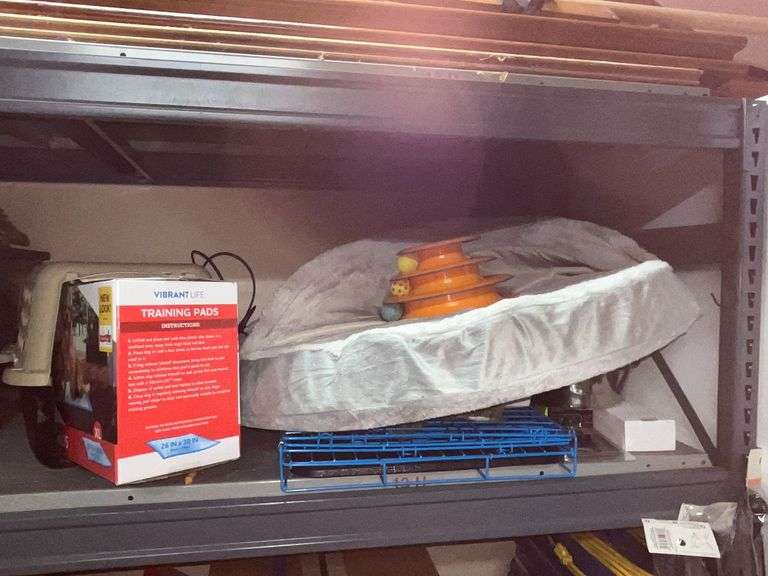 Pet beds, crates, training pads, carriers image