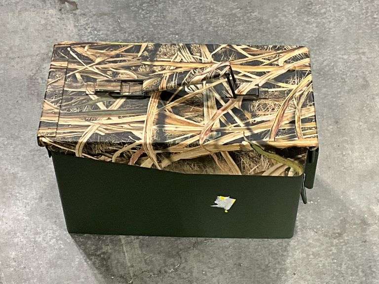 Metal ammo can with camo image