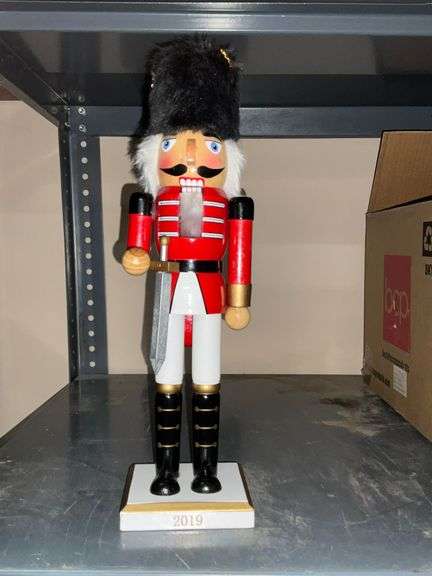 2019 Wondershop nutcracker image