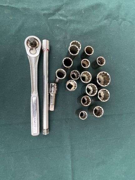 Craftsman 1/2" drive ratchet, extension, deep well sockets image