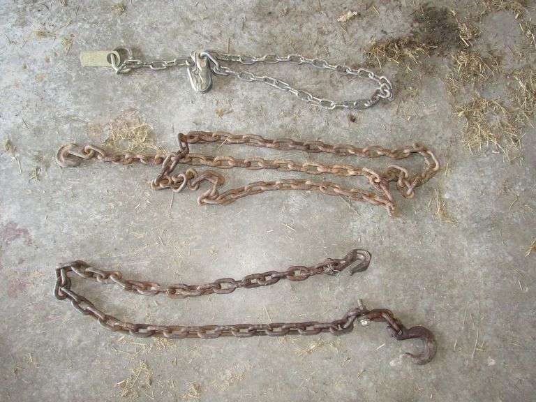 Assortment of chains image