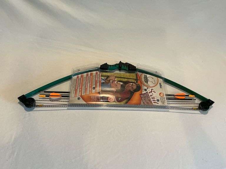 Bear Archery Scout youth compound archery set, NIB image