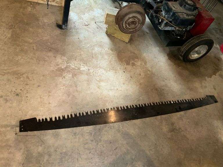 Cross cut saw blade, no handles image